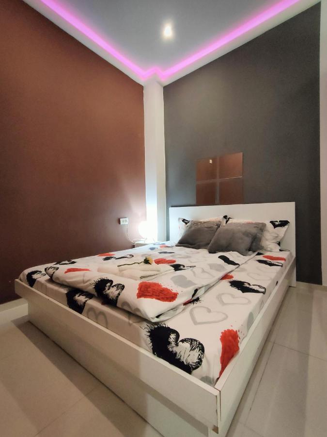 Gaia Aparthotel Констанца Экстерьер фото